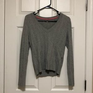 Old Navy Women’s V-neck Sweater Size Medium